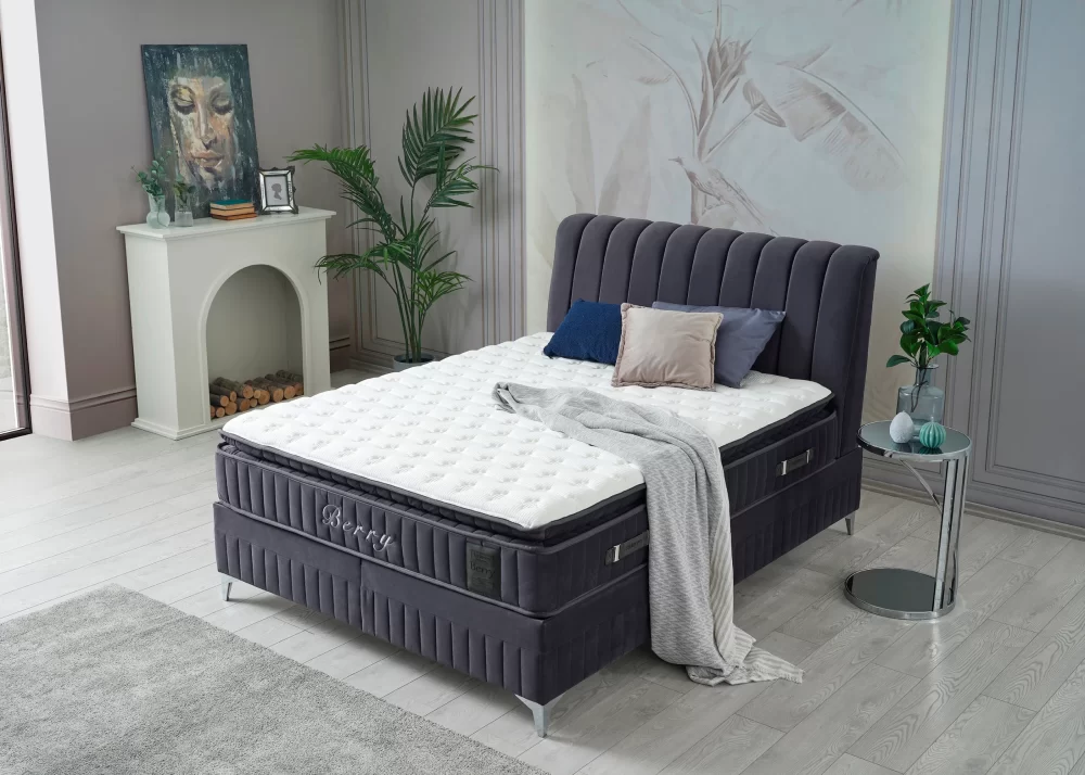 Alternative view of Тапицирано легло Berry