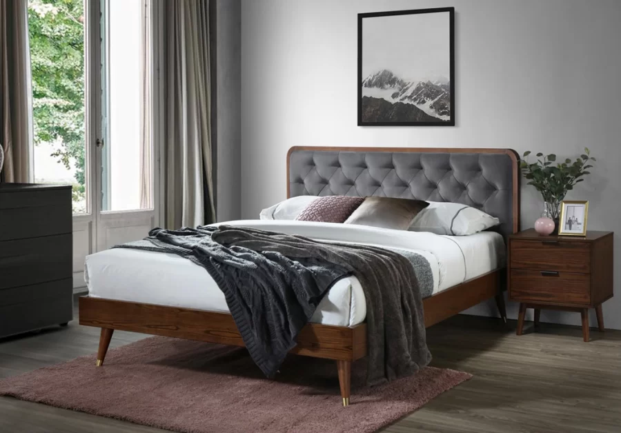 Тапицирани легла в Чирпан